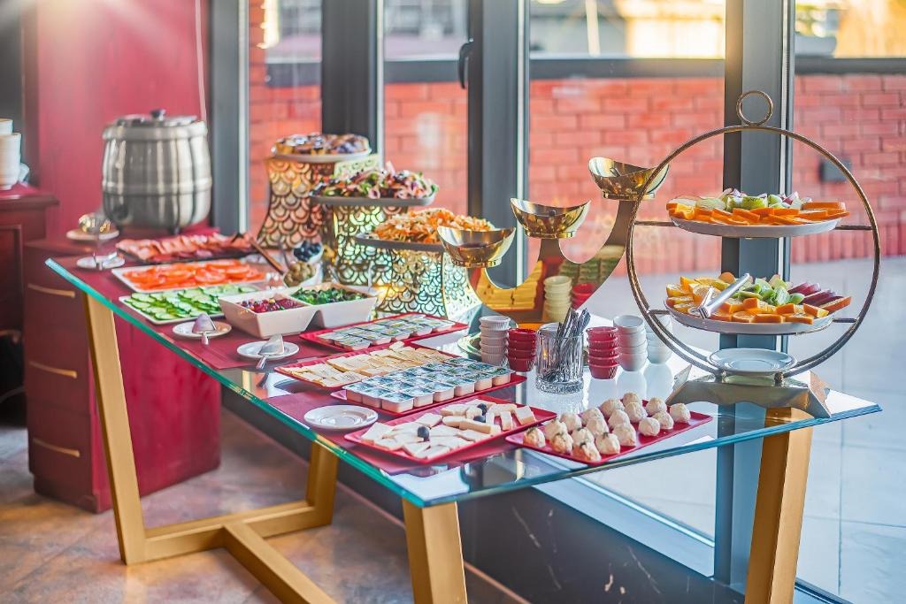 هتل دنیز تفلیس